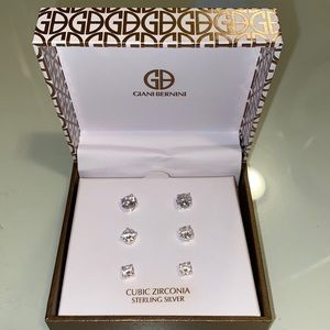 Stud earring set